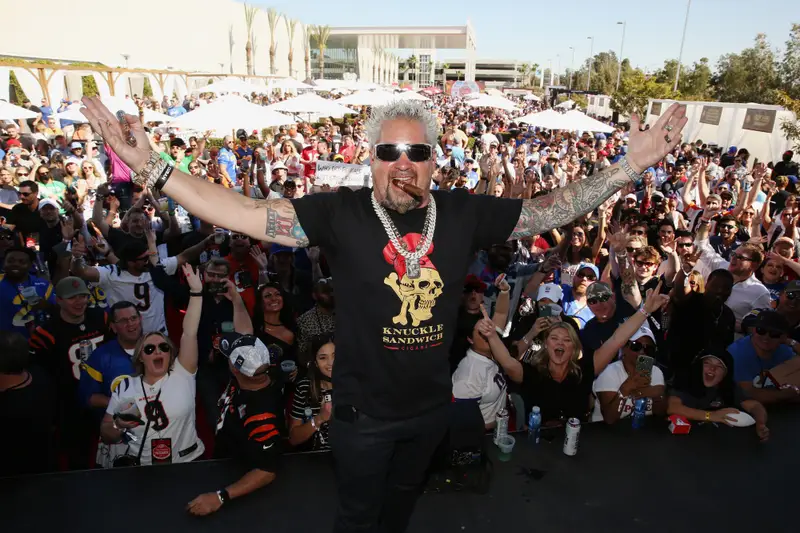 From Tailgate to Touchdown: The Evolution of NFL Fan Culture